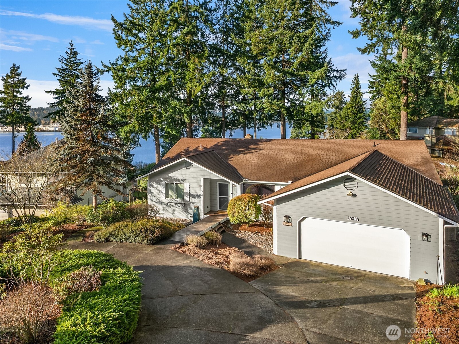 15985 Lindsey Lane NE, Poulsbo, WA
